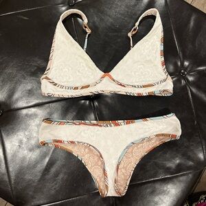 FP Beach White/Multi Bikini Set